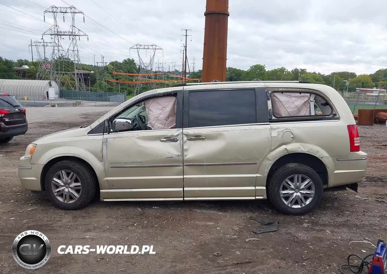 2010 Chrysler Town & Country Limited VIN:2A4RR6DX1AR501228 - 15