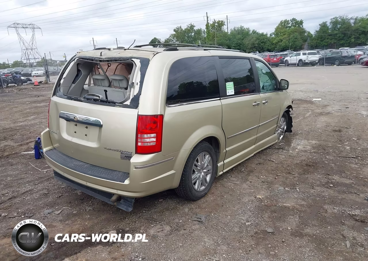 2010 Chrysler Town & Country Limited VIN:2A4RR6DX1AR501228 - 4