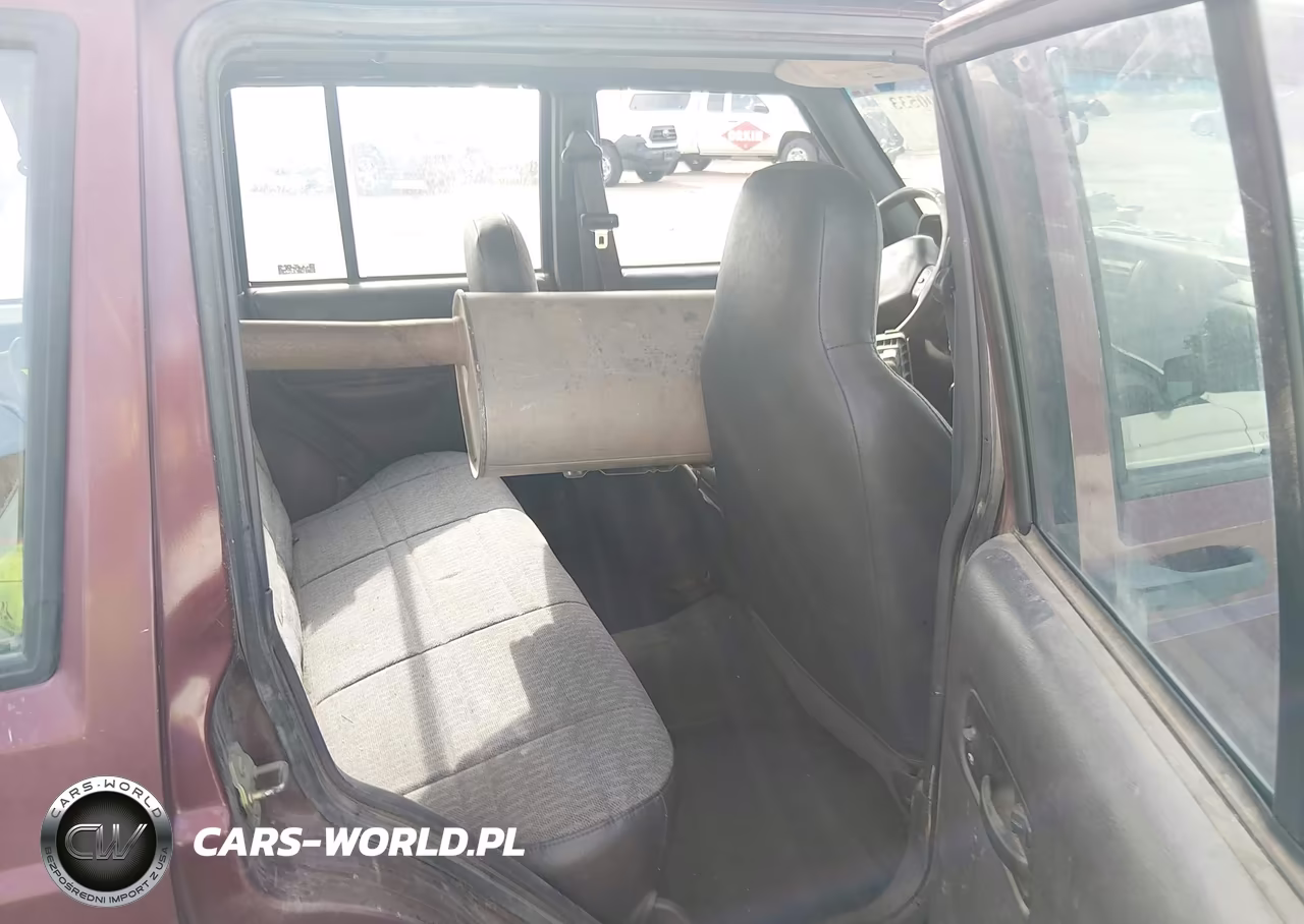 2001 Jeep Cherokee Sport VIN:1J4FF48SX1L518469 - 8