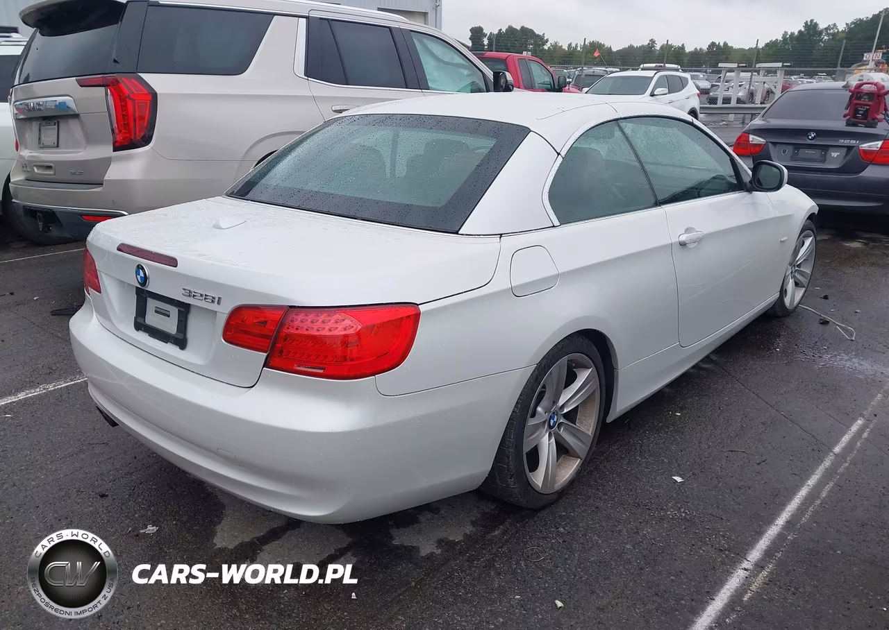 2011 BMW 3 Series 328I VIN:WBADW7C52BE544356 - 4