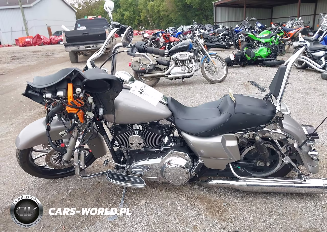 2009 Harley-Davidson Flhx VIN:1HD1KB4149Y672332 - 12