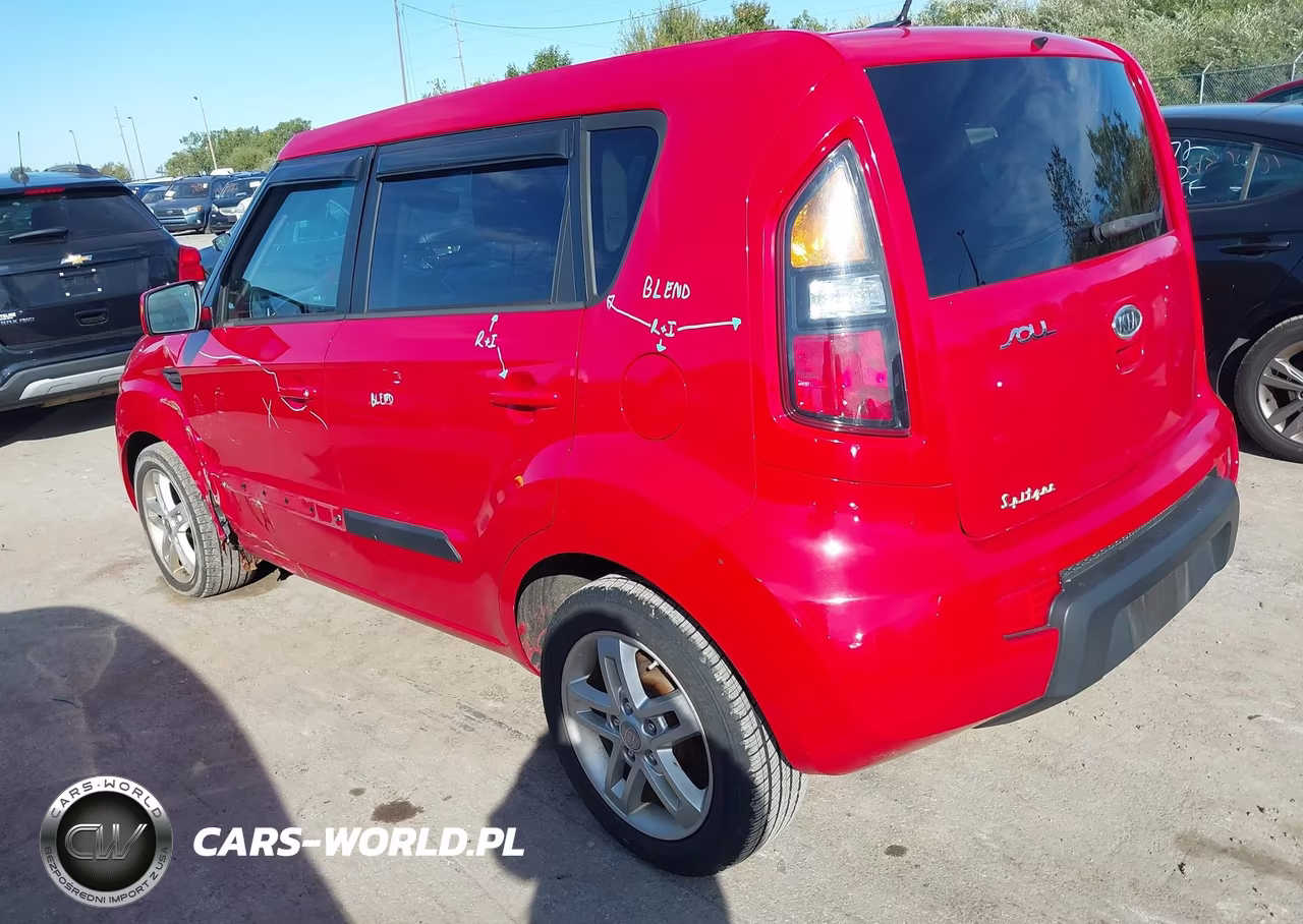 2011 Kia Soul + VIN:KNDJT2A20B7295747 - 3