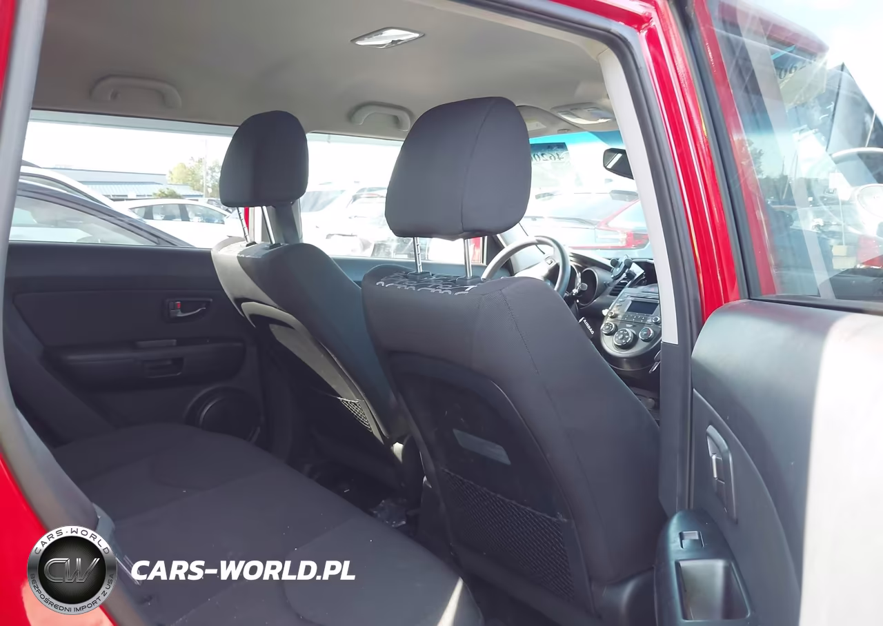 2011 Kia Soul + VIN:KNDJT2A20B7295747 - 8