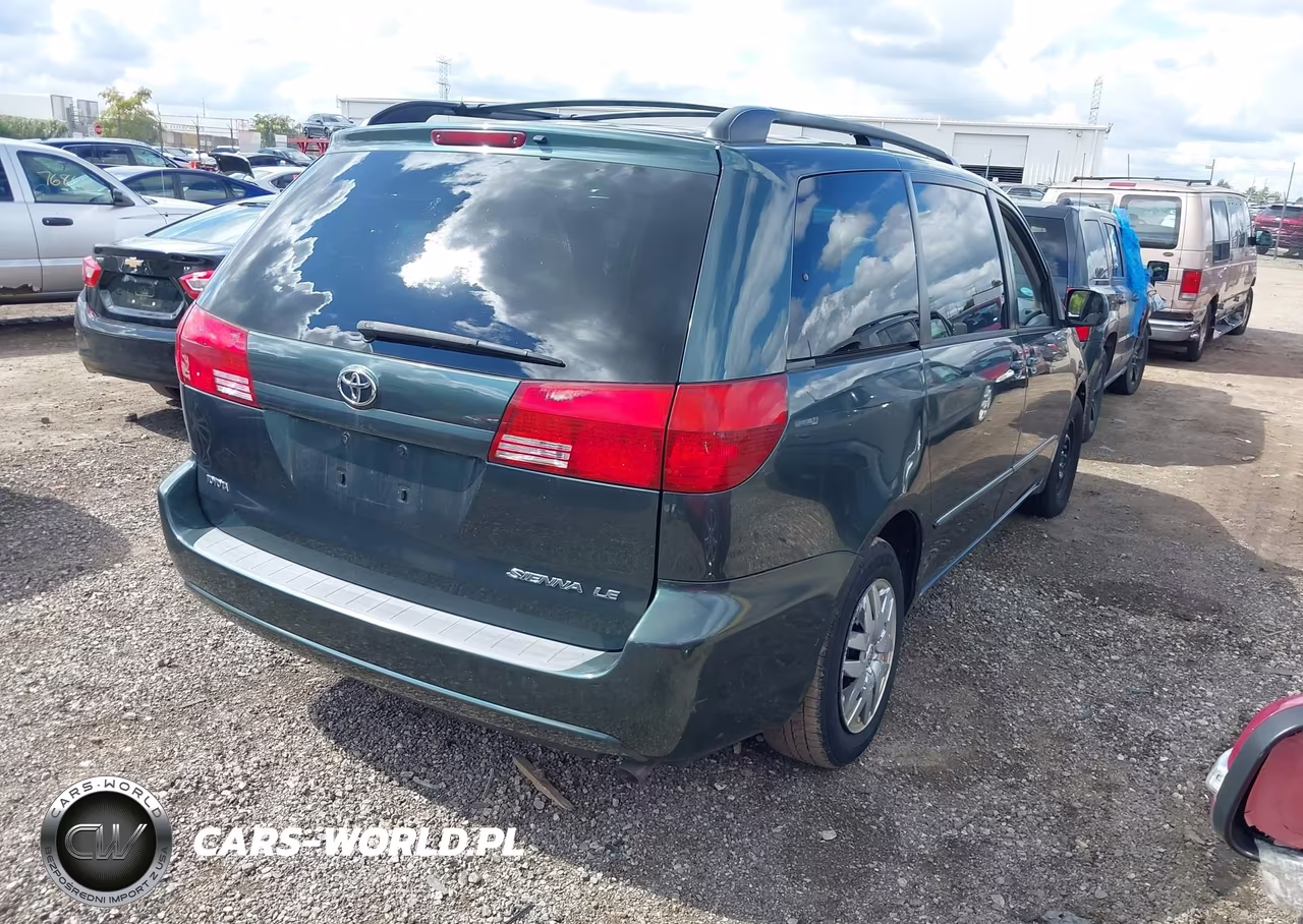 2005 Toyota Sienna Le VIN:5TDZA23C75S275598 - 4