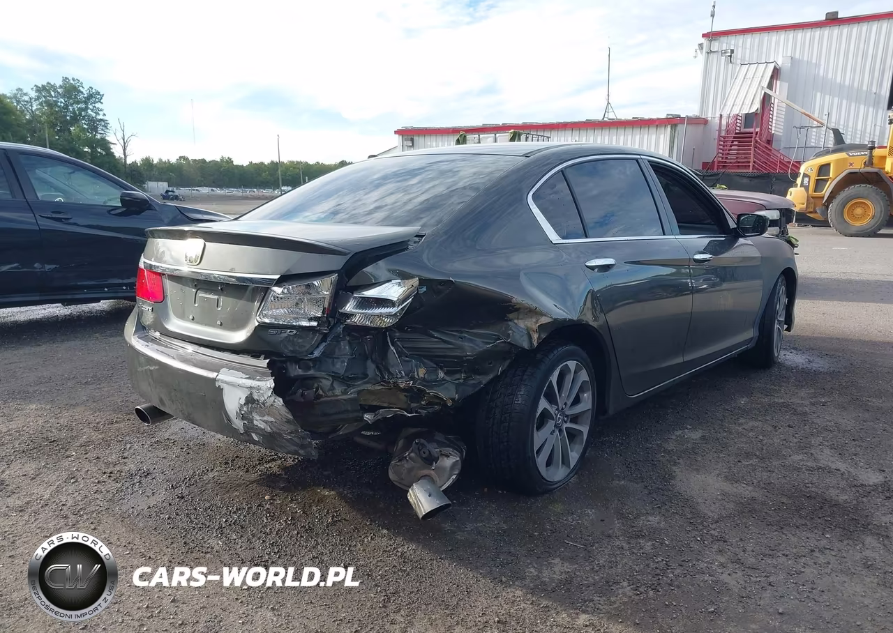 2015 Honda Accord Sport VIN:1HGCR2F51FA037144 - 4