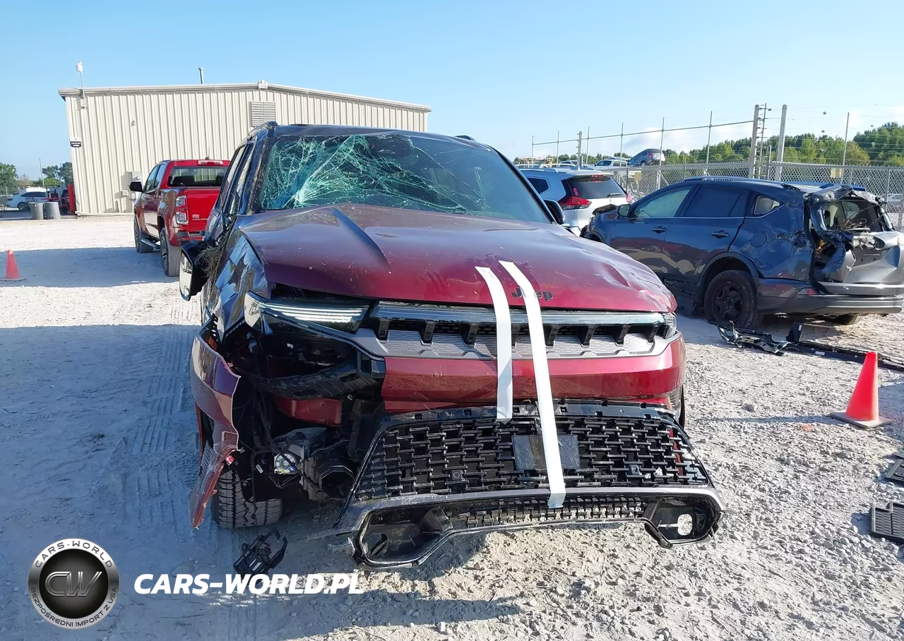 2026 Jeep Grand Wagoneer Upland 4X4 VIN:1C4SJVAP3TS190528 - 12