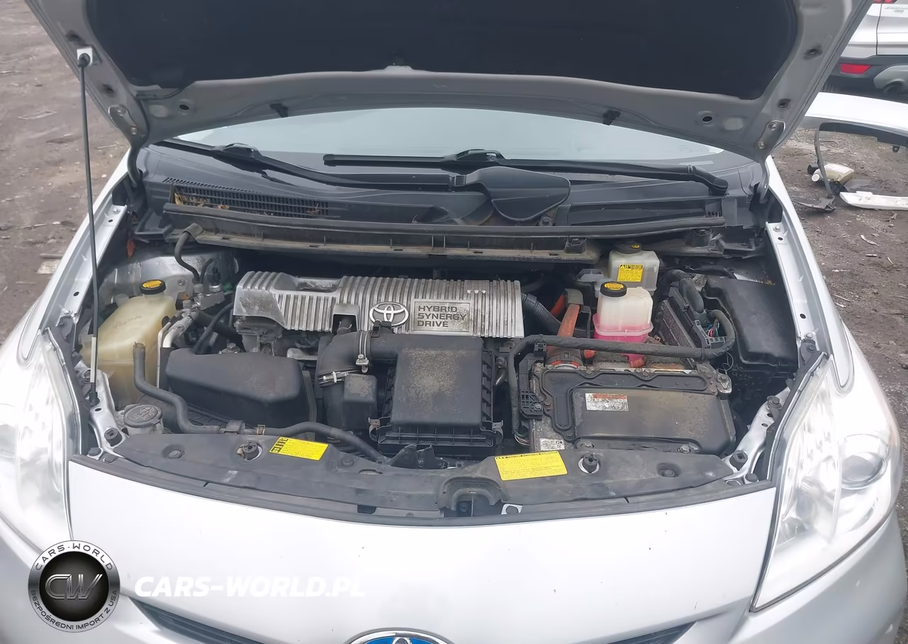 2013 Toyota Prius Four VIN:JTDKN3DUXD5569715 - 10