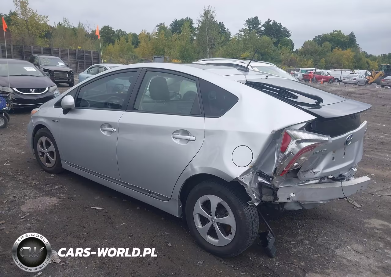 2013 Toyota Prius Four VIN:JTDKN3DUXD5569715 - 3