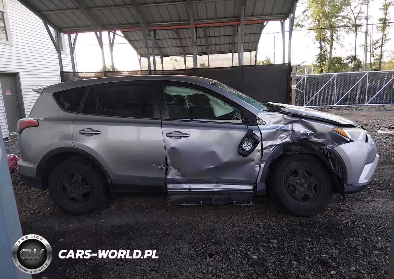 2018 Toyota Rav4 Le VIN:2T3BFREV7JW715743 - 13