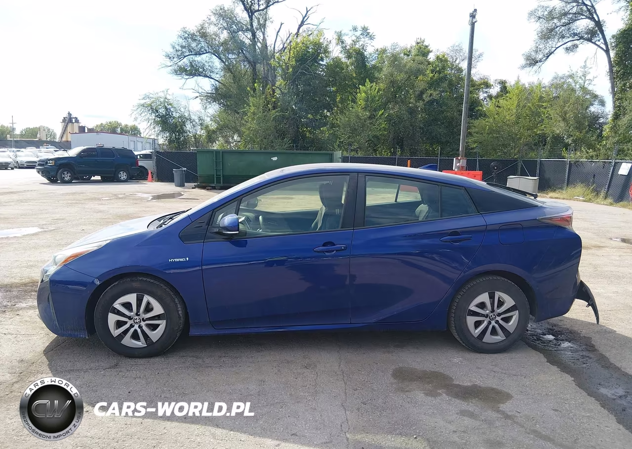 2018 Toyota Prius Two VIN:JTDKBRFU4J3603986 - 14