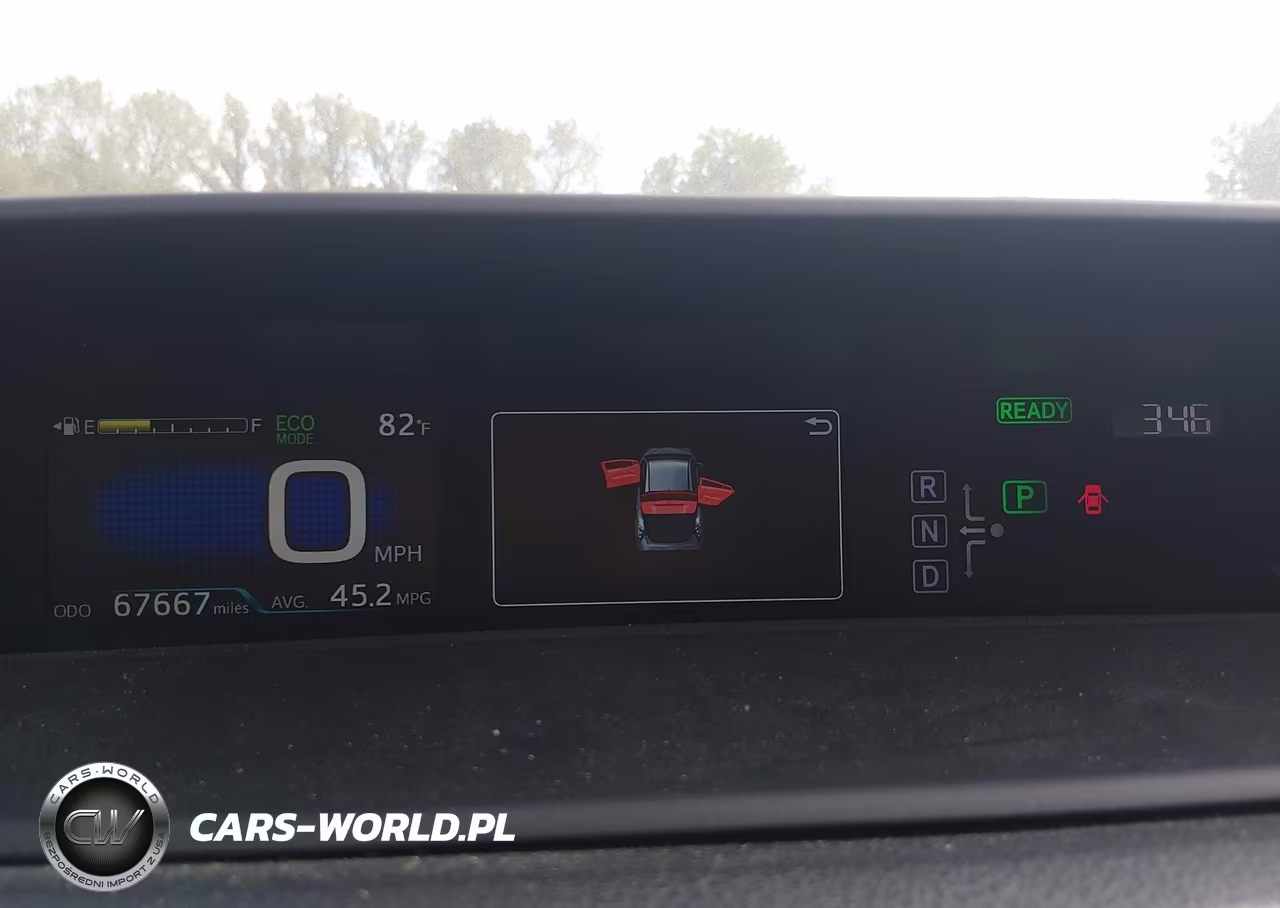 2018 Toyota Prius Two VIN:JTDKBRFU4J3603986 - 7