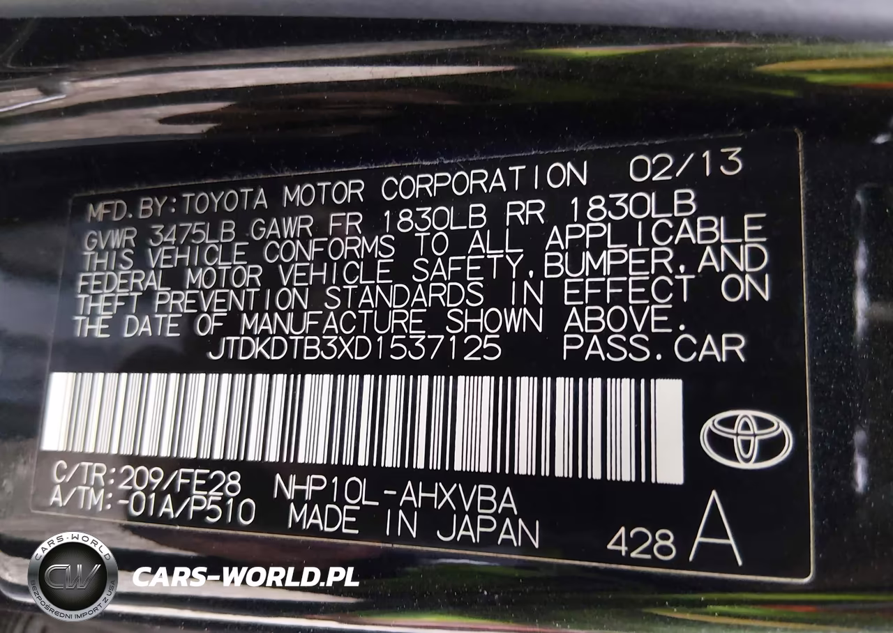 2013 Toyota Prius C One VIN:JTDKDTB3XD1537125 - 9
