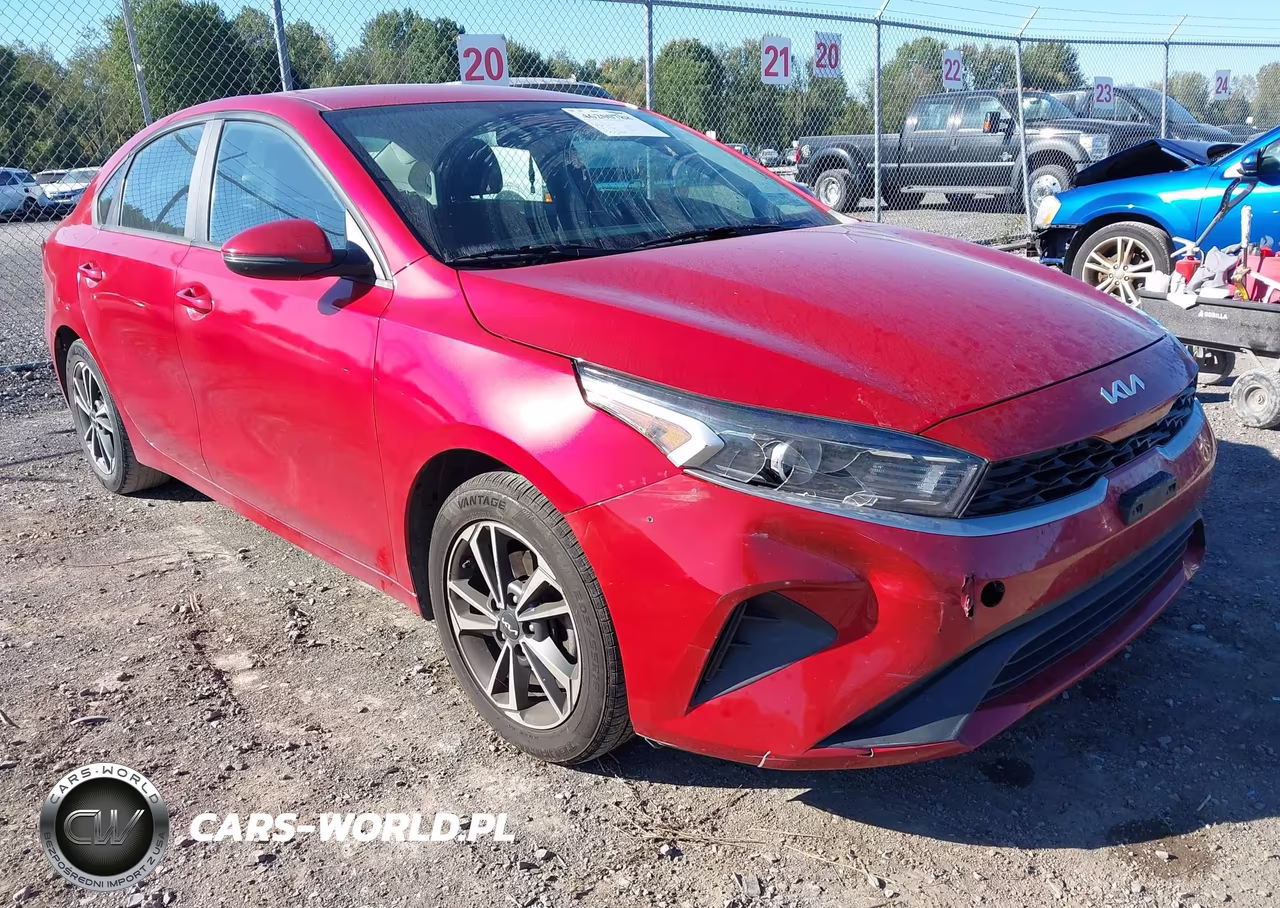 2023 Kia Forte Lxs