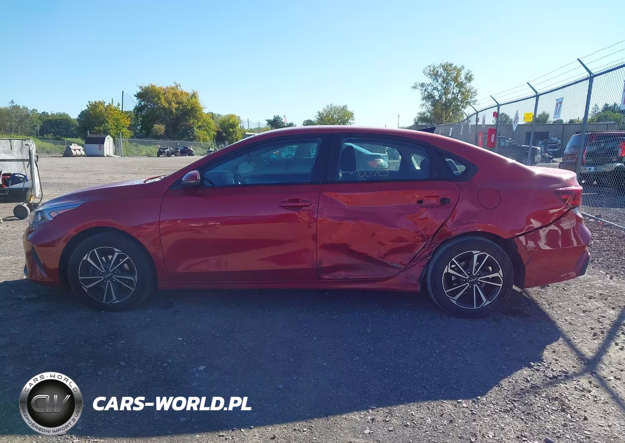 2023 Kia Forte Lxs VIN:3KPF24AD2PE582570 - 14