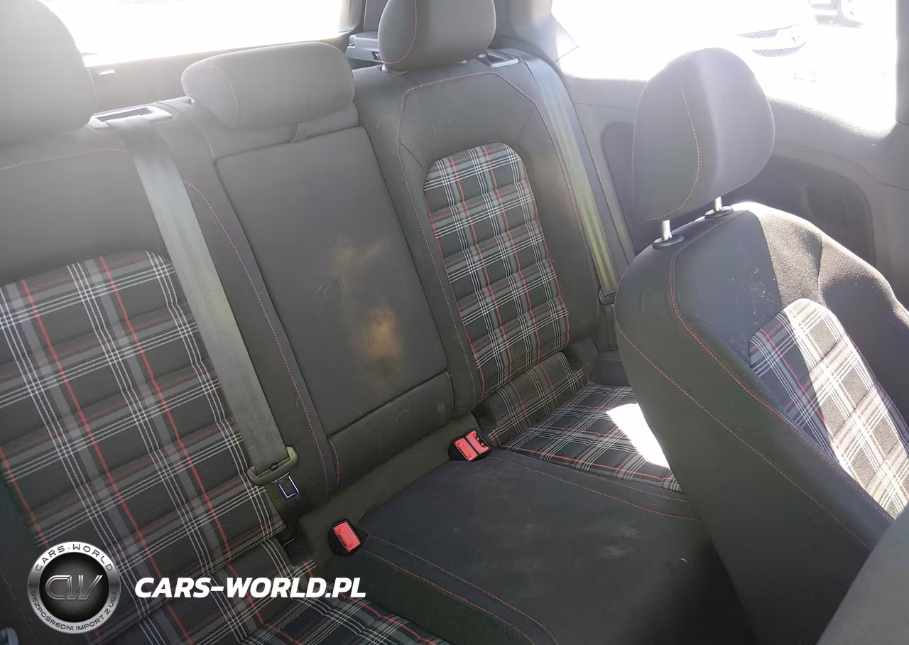 2015 Volkswagen Golf Gti 2.0T S 2-Door VIN:3VWTT7AU7FM079619 - 8