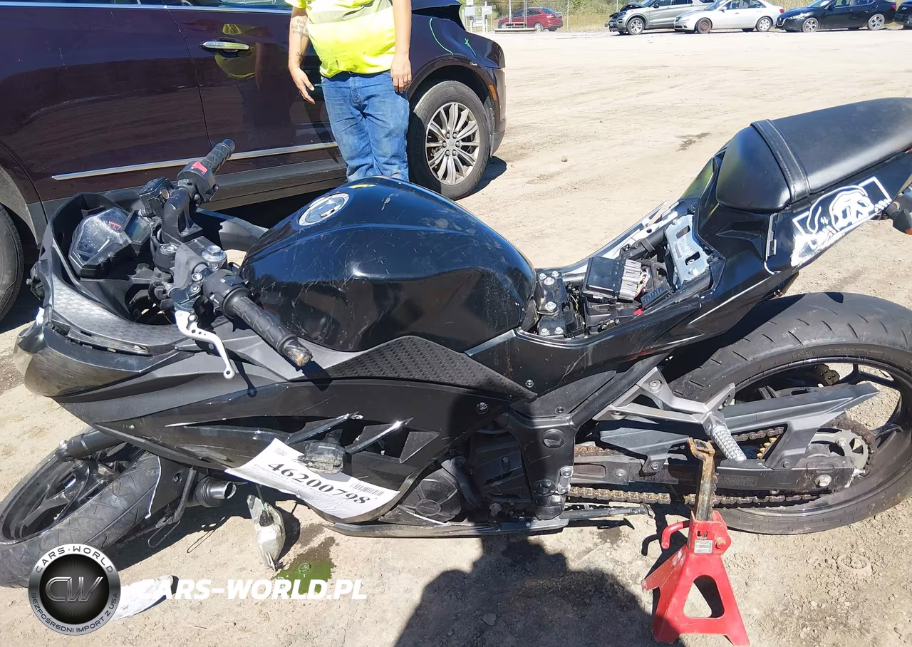 2015 Kawasaki Ex300 A VIN:JKAEX8A13FDA24783 - 12