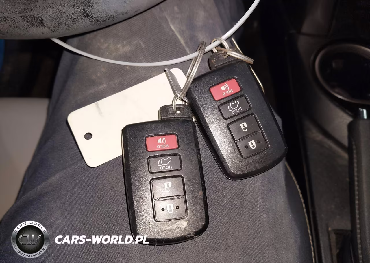 2017 Toyota Rav4 Hybrid Limited VIN:JTMDJREV8HD125856 - 11
