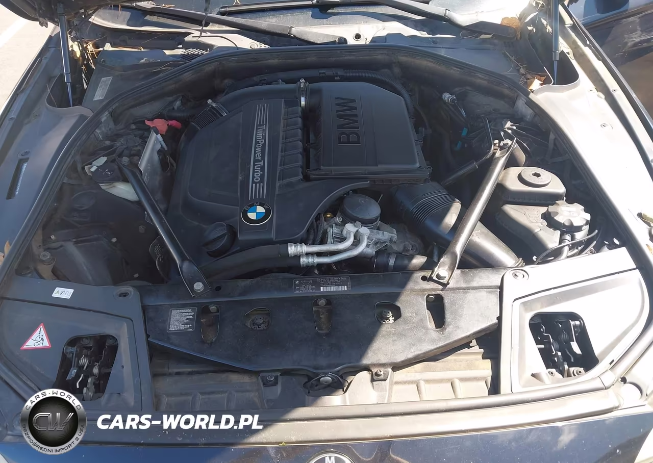 2012 BMW 5 Series 535I xDrive VIN:WBAFU7C5XCDU59044 - 10