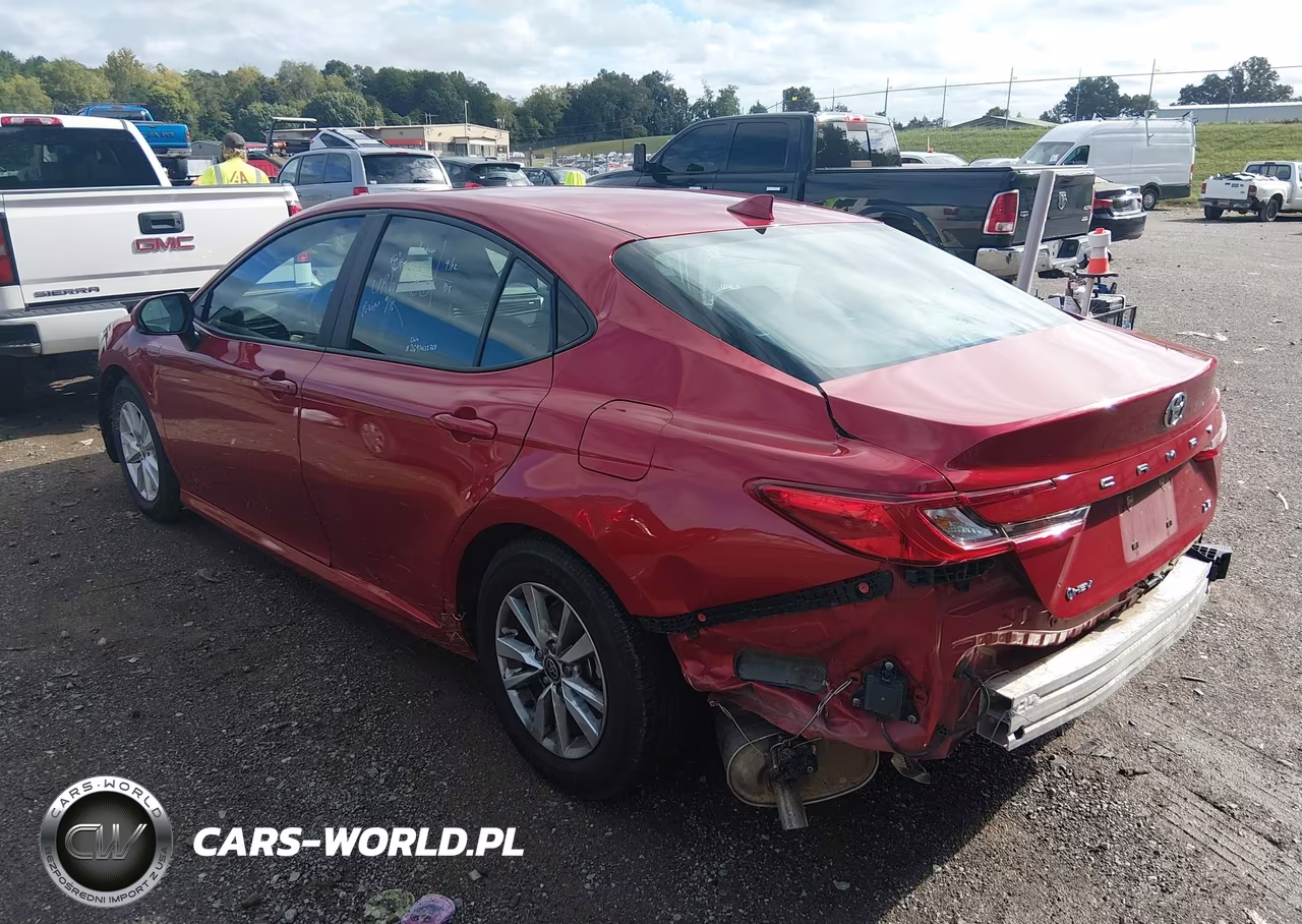 2025 Toyota Camry Le VIN:4T1DAACK3SU005962 - 3