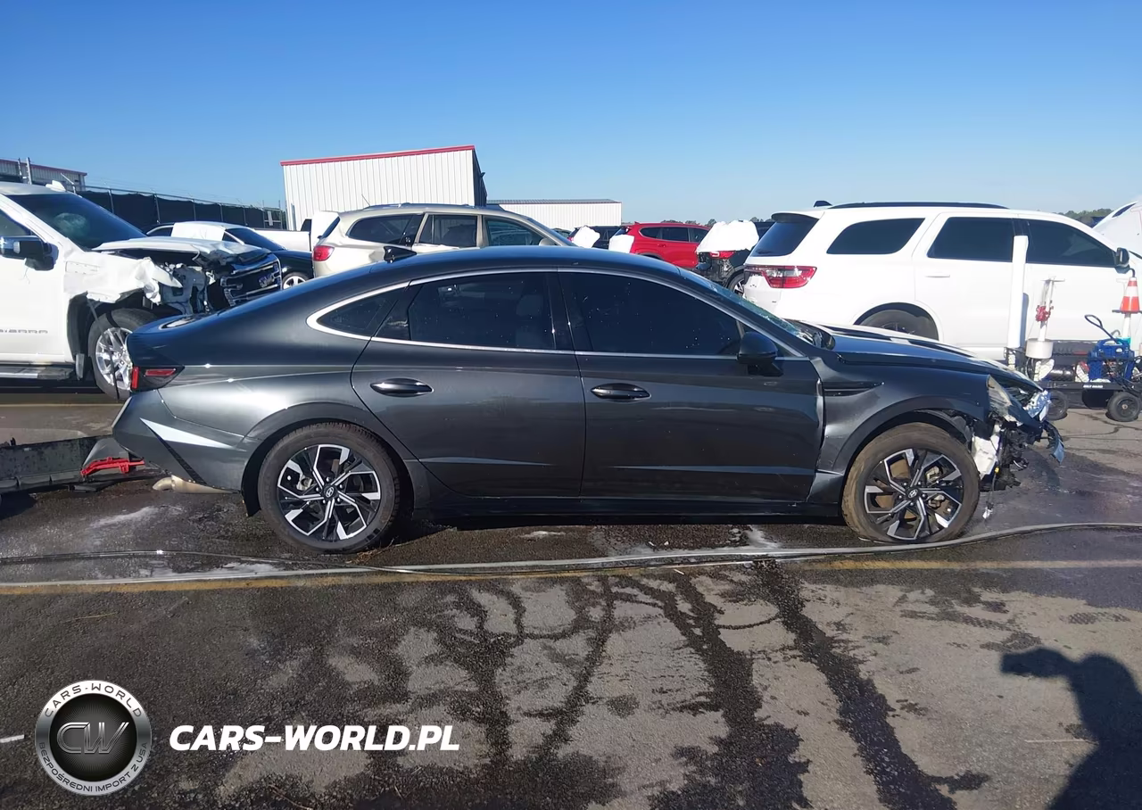 2025 Hyundai Sonata Sel VIN:KMHL64JA7SA435343 - 13
