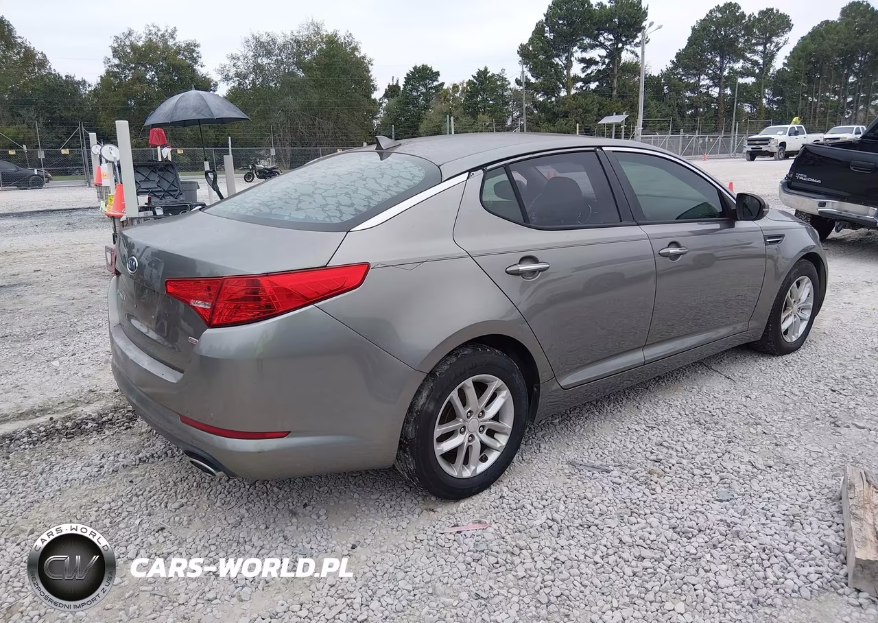 2012 Kia Optima Lx VIN:5XXGM4A72CG076537 - 4