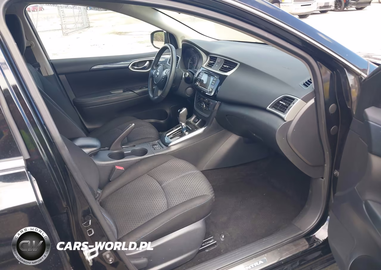 2018 Nissan Sentra Sr VIN:3N1AB7AP7JY317898 - 5
