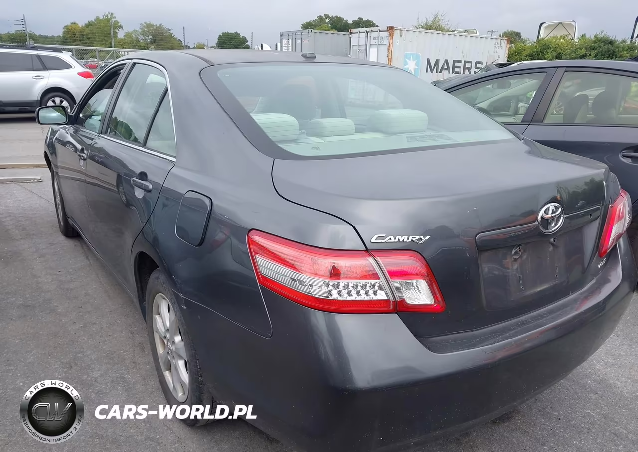 2011 Toyota Camry Le VIN:4T1BF3EK4BU737695 - 3