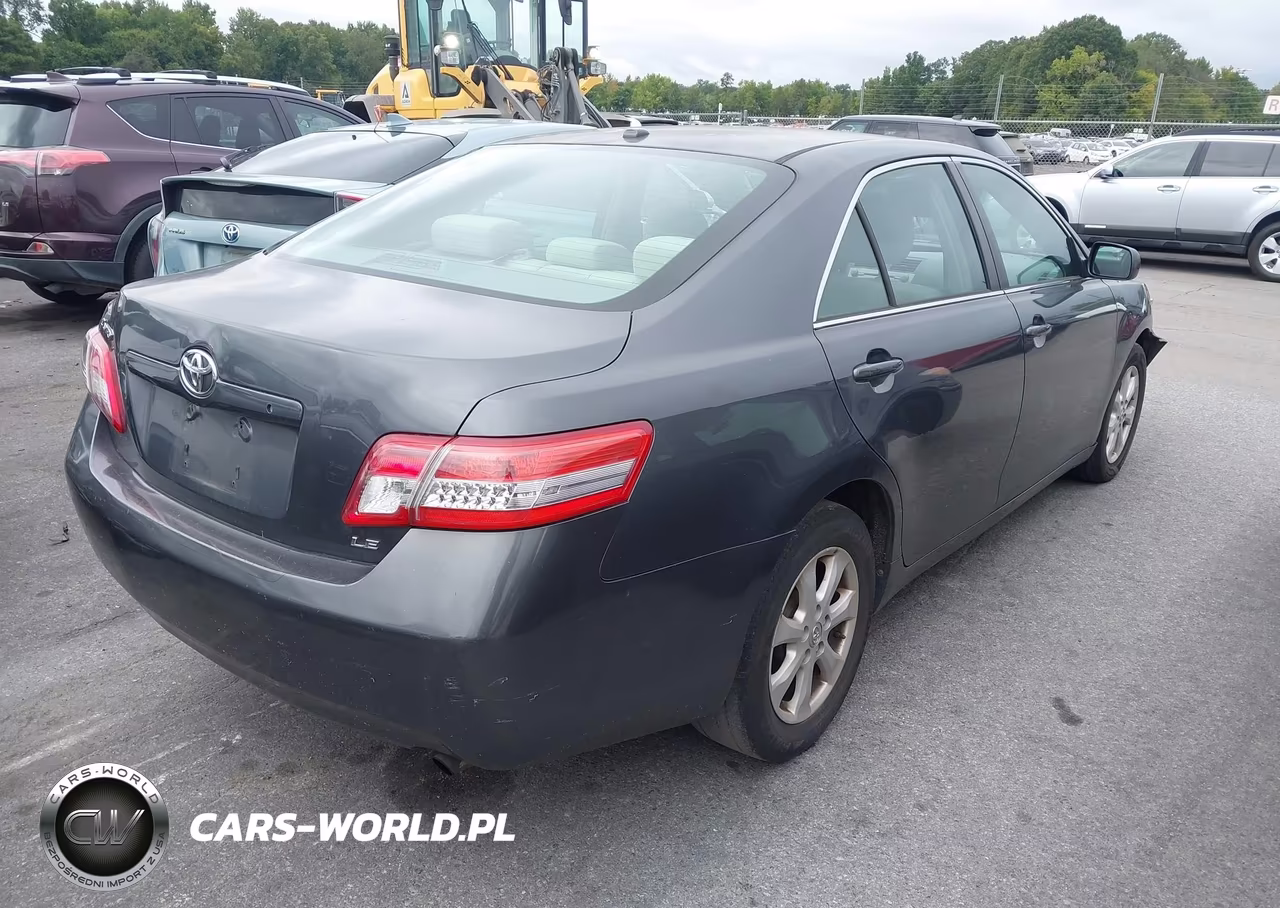 2011 Toyota Camry Le VIN:4T1BF3EK4BU737695 - 4