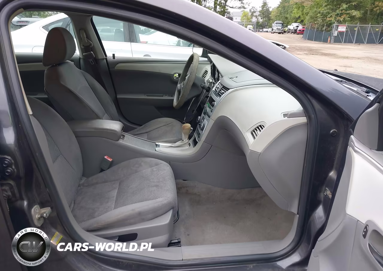 2011 Chevrolet Malibu Ls VIN:1G1ZB5E19BF111655 - 5