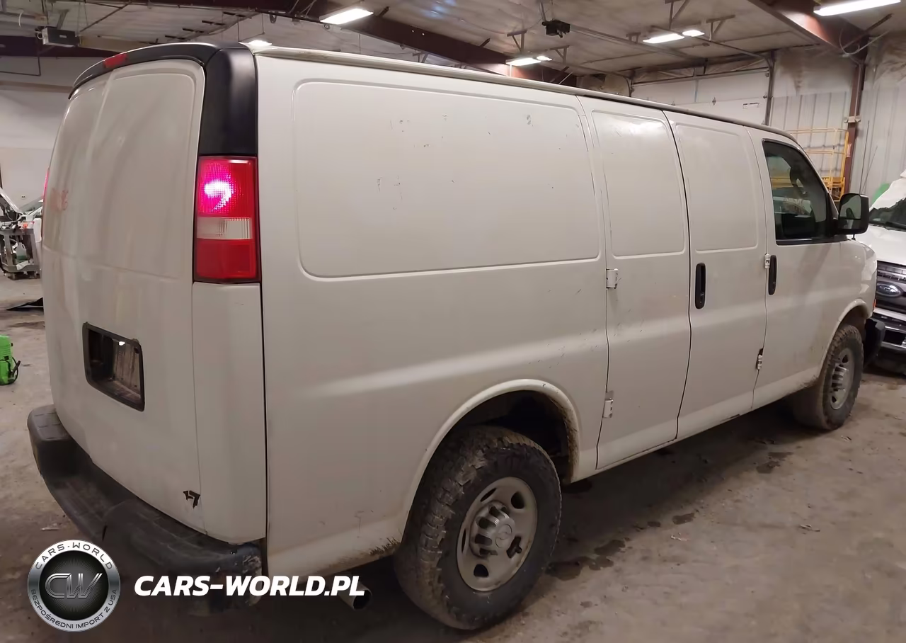2017 Chevrolet Express 2500 Work Van VIN:1GCWGAFF7H1125848 - 4