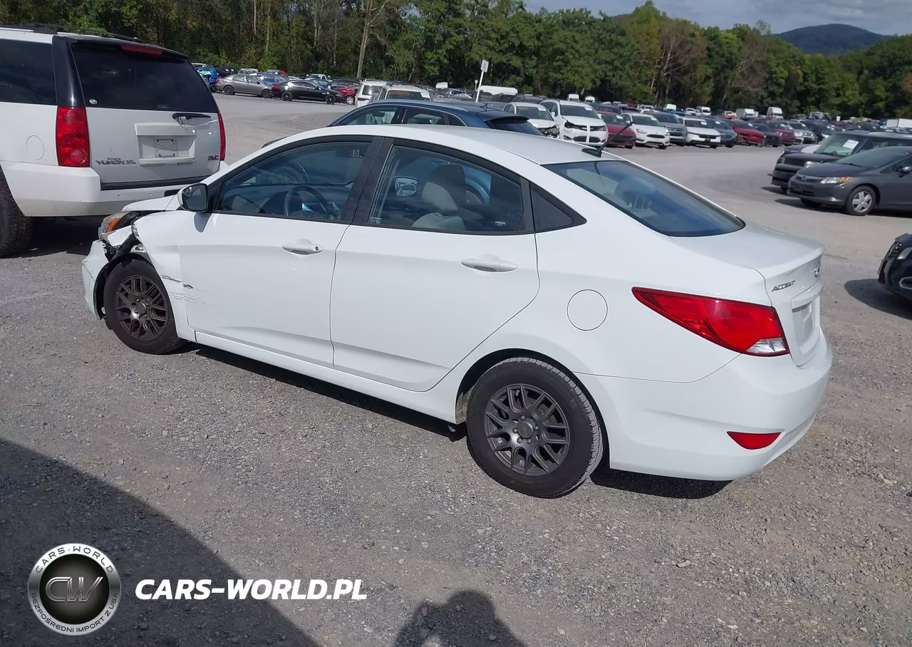2015 Hyundai Accent Gls VIN:KMHCT4AE1FU883948 - 3