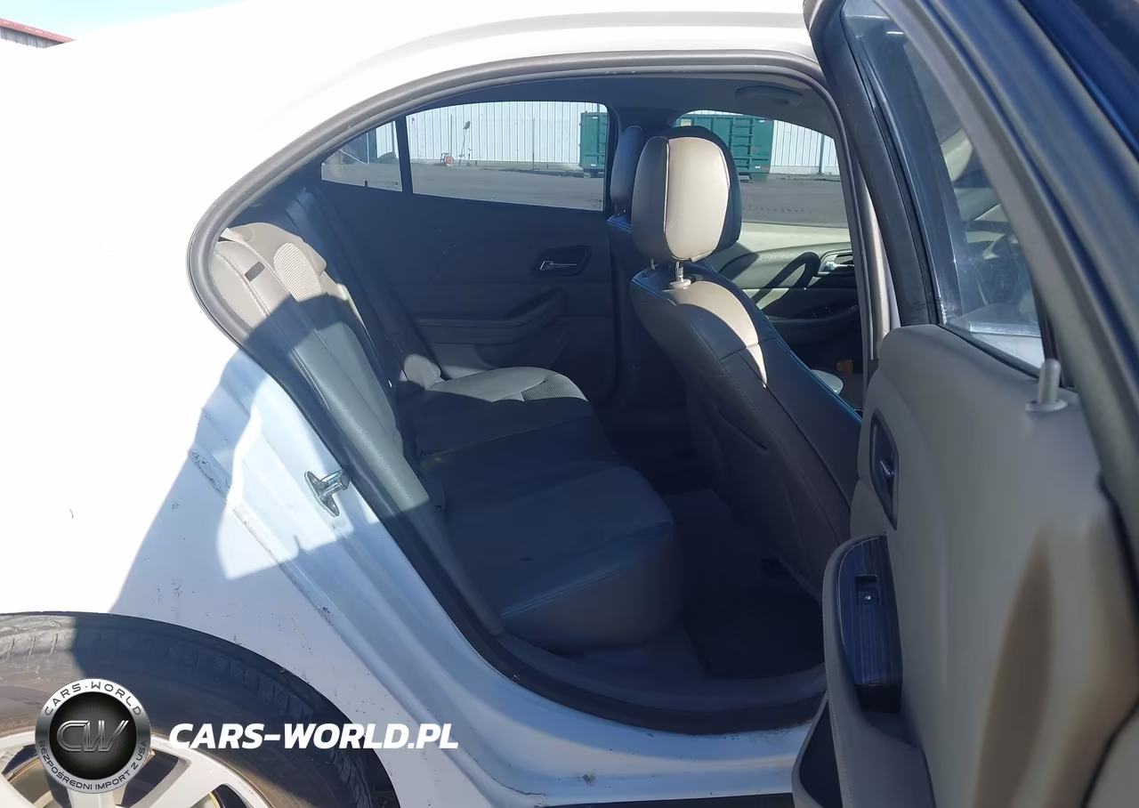 2015 Chevrolet Malibu 2Lt VIN:1G11D5SL9FU114750 - 8