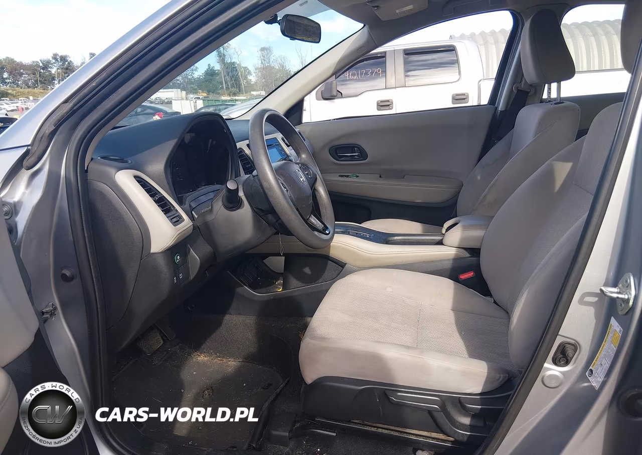 2018 Honda Hr-V Lx VIN:3CZRU6H35JG703176 - 5