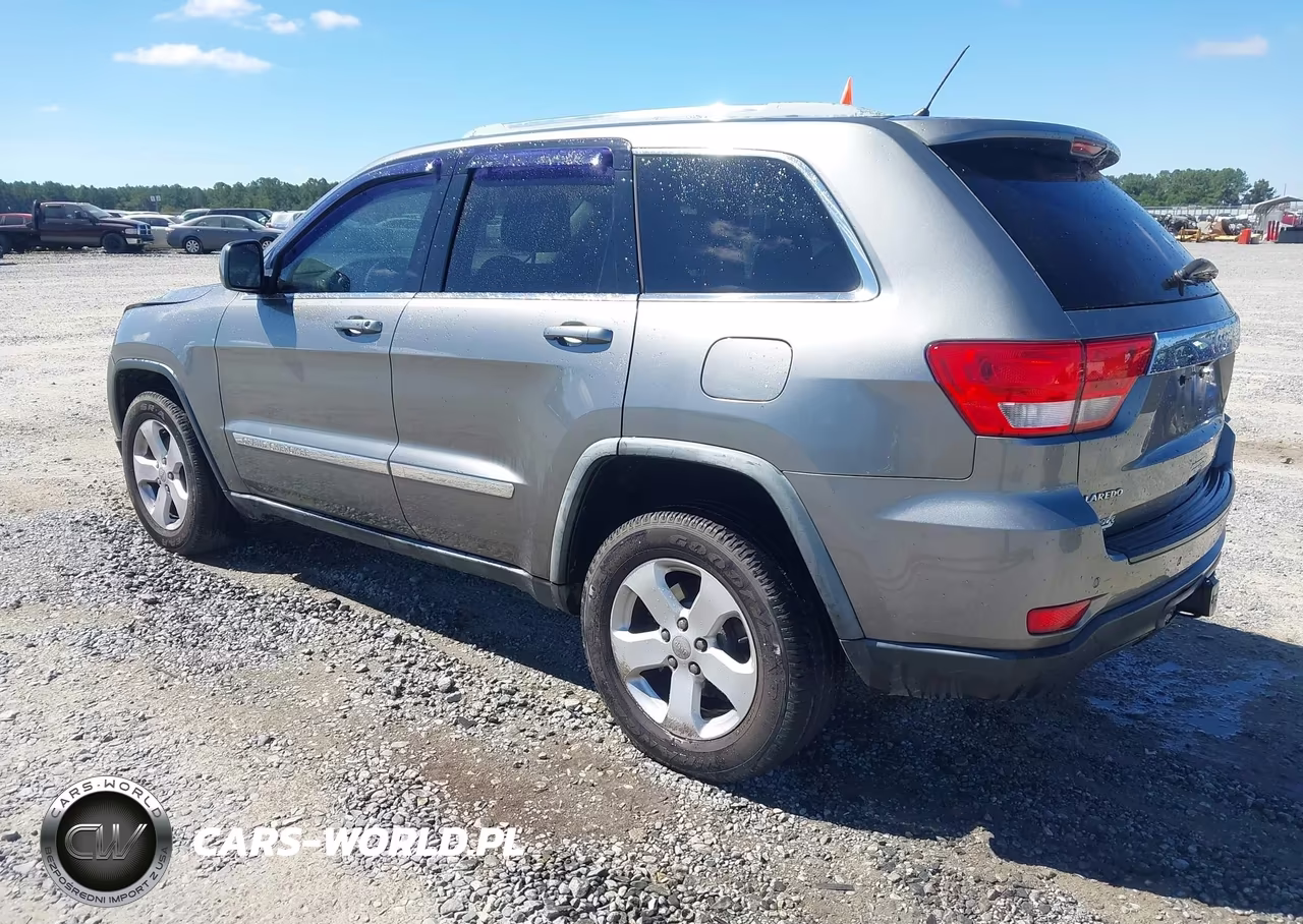 2012 Jeep Grand Cherokee Laredo VIN:1C4RJEAG2CC210339 - 3