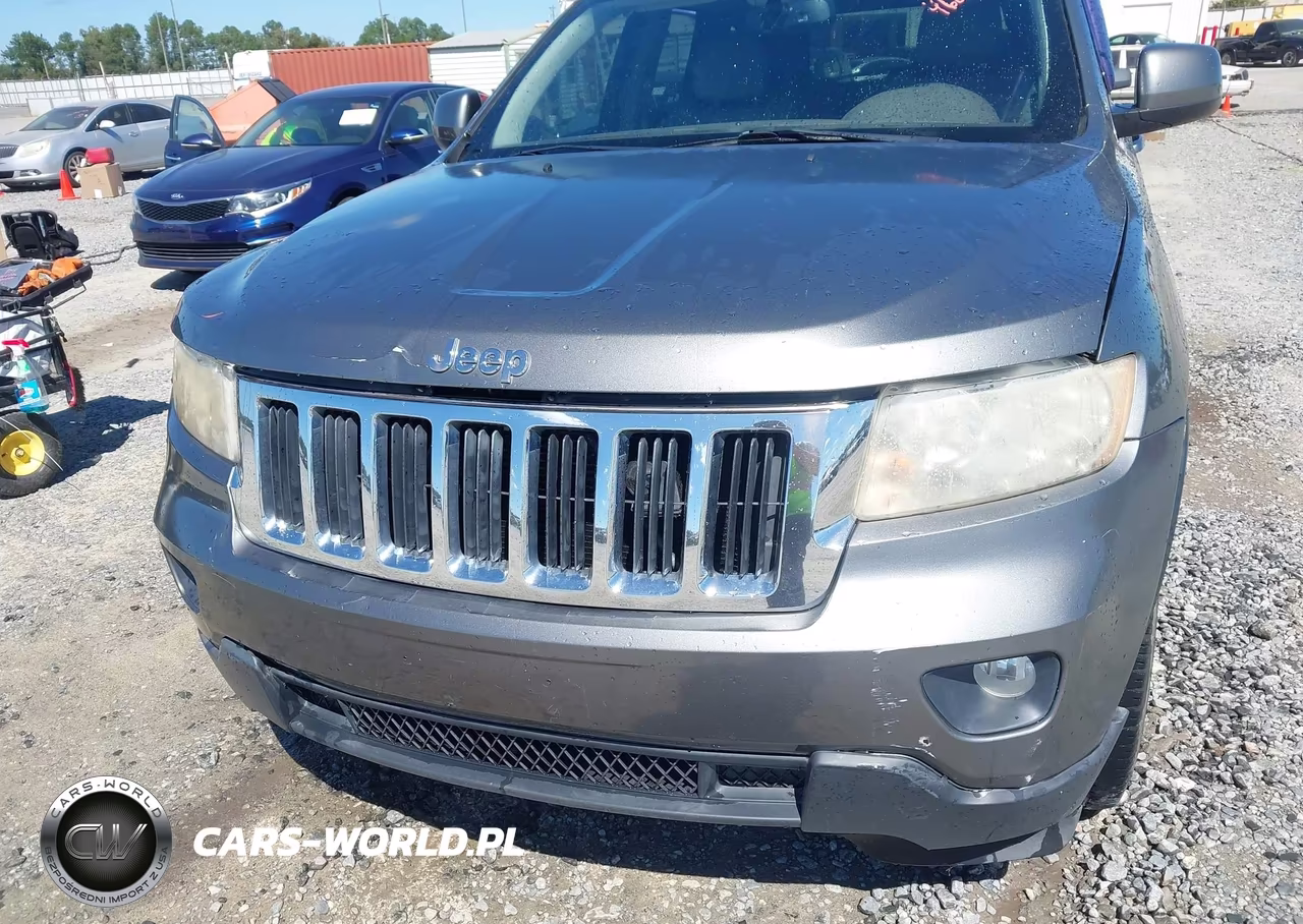 2012 Jeep Grand Cherokee Laredo VIN:1C4RJEAG2CC210339 - 6