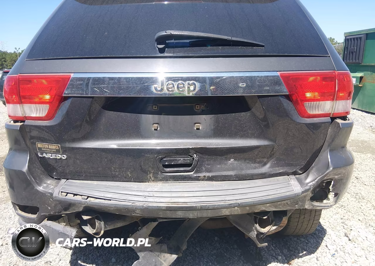 2011 Jeep Grand Cherokee Laredo VIN:1J4RS4GG3BC557315 - 6