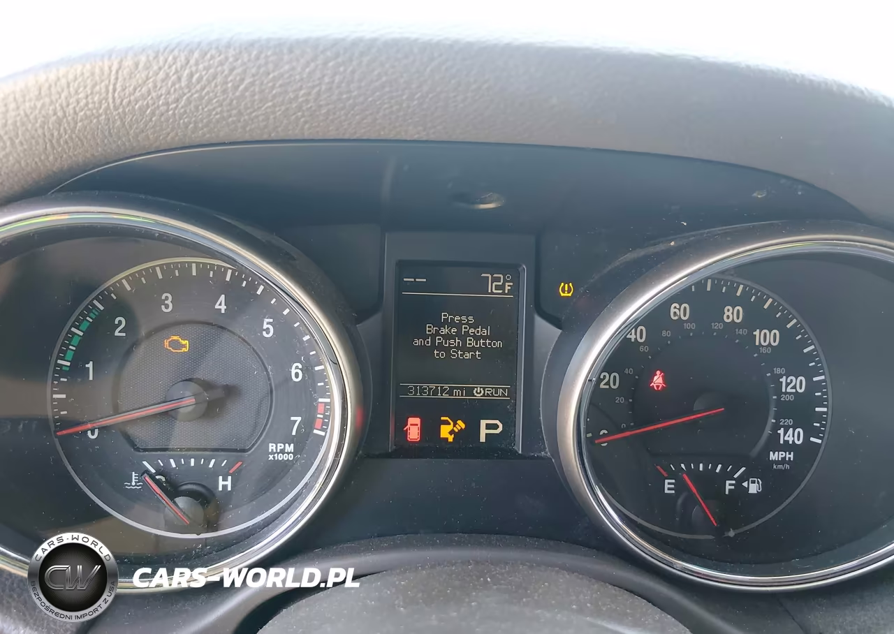 2011 Jeep Grand Cherokee Laredo VIN:1J4RS4GG3BC557315 - 7