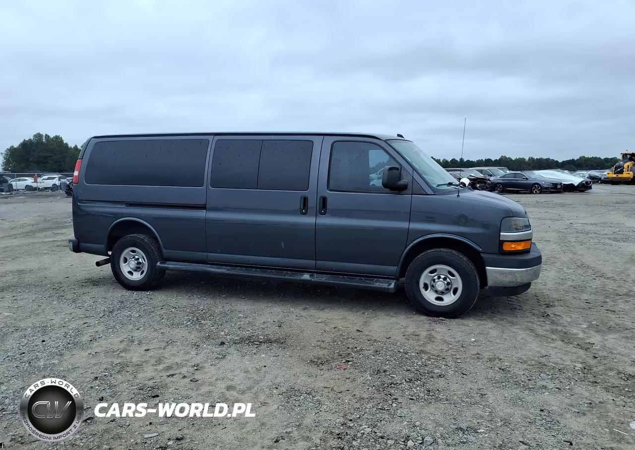2017 Chevrolet Express 3500 Lt VIN:1GAZGPFGXH1303446 - 13