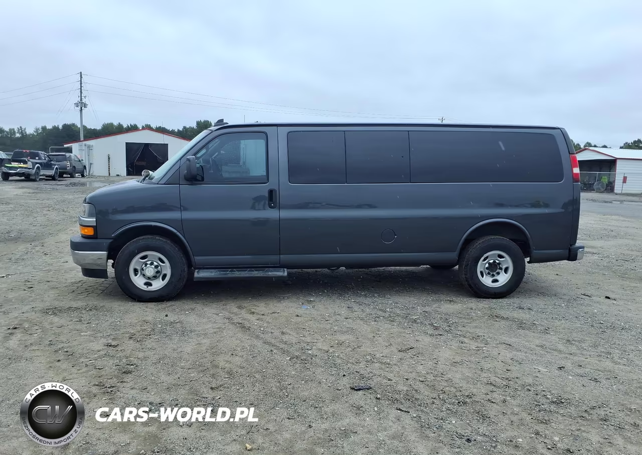 2017 Chevrolet Express 3500 Lt VIN:1GAZGPFGXH1303446 - 14