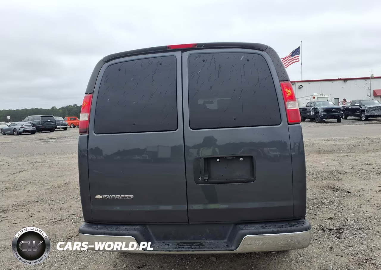 2017 Chevrolet Express 3500 Lt VIN:1GAZGPFGXH1303446 - 16