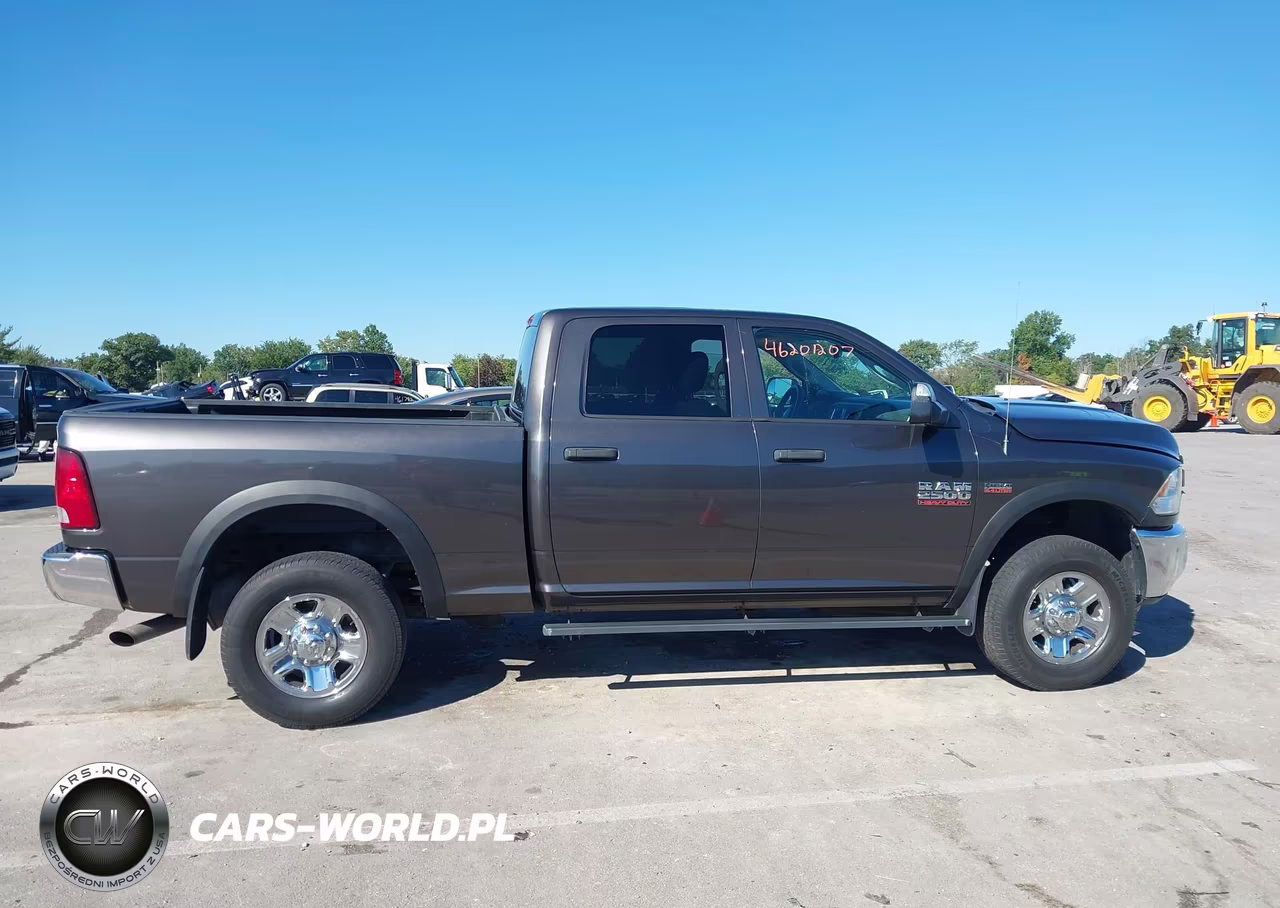 2016 Ram 2500 Tradesman VIN:3C6UR5CJ5GG333641 - 13
