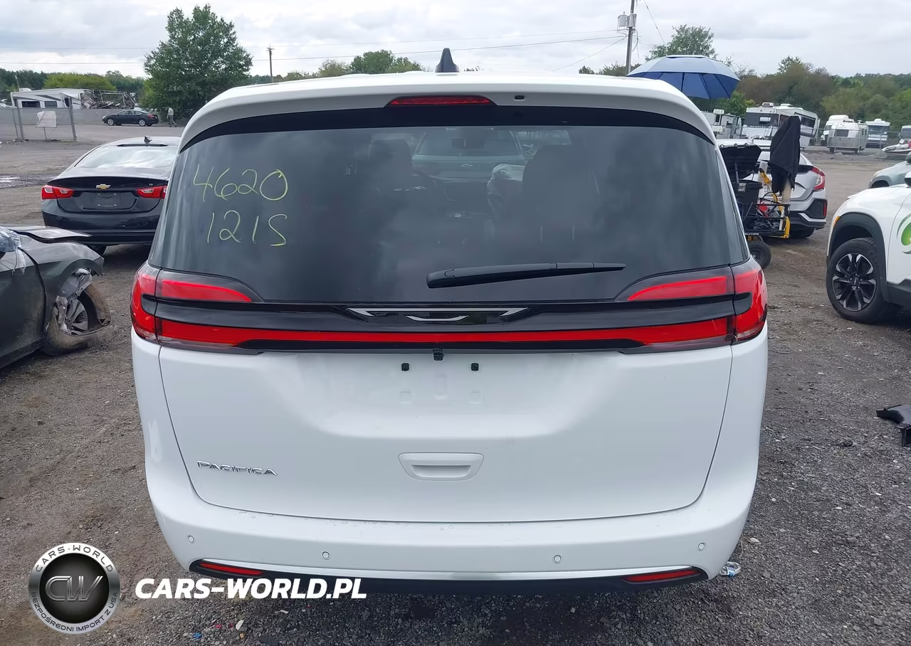 2027 Chrysler Pacifica VIN:2C4RC1BG9VR598469 - 17