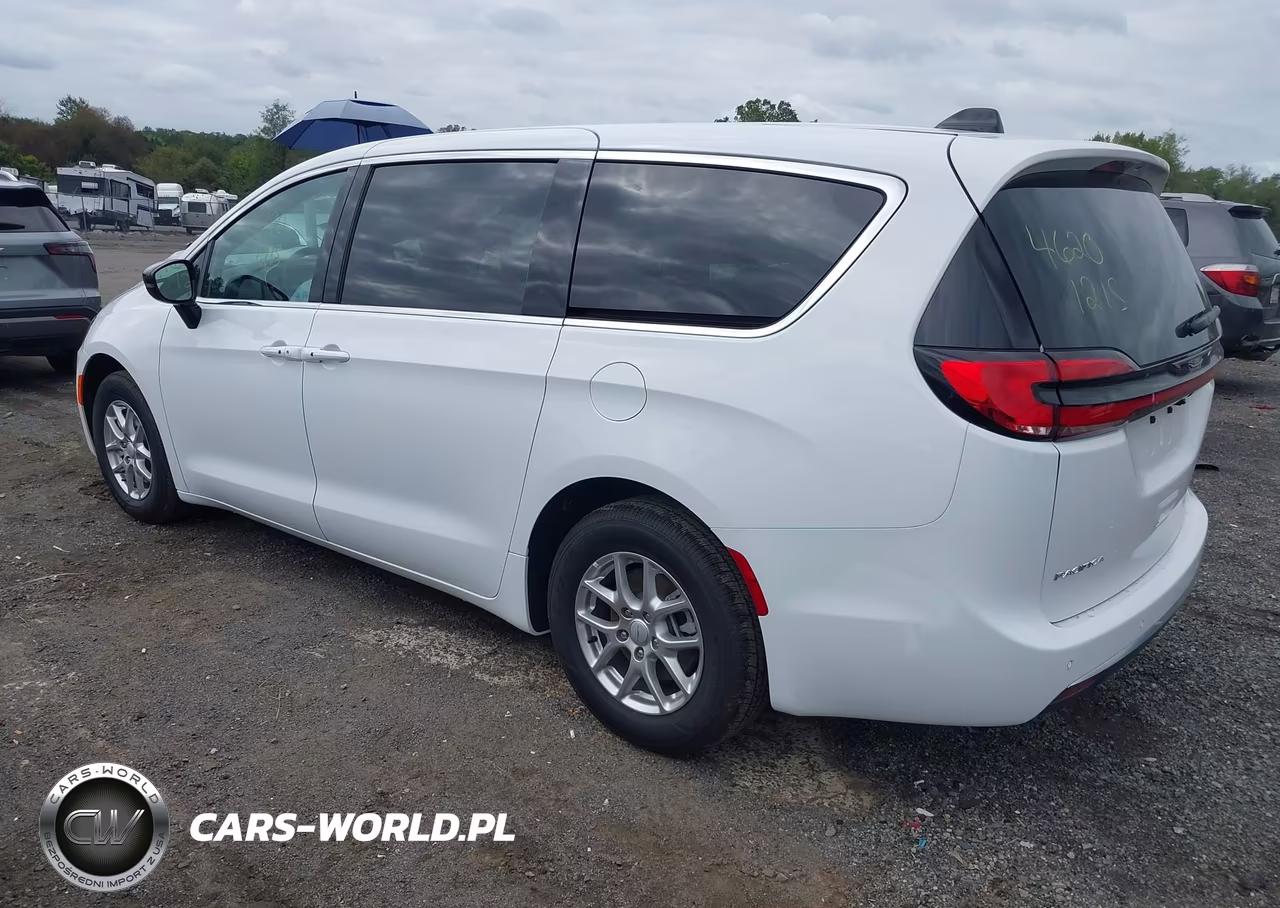 2027 Chrysler Pacifica VIN:2C4RC1BG9VR598469 - 3