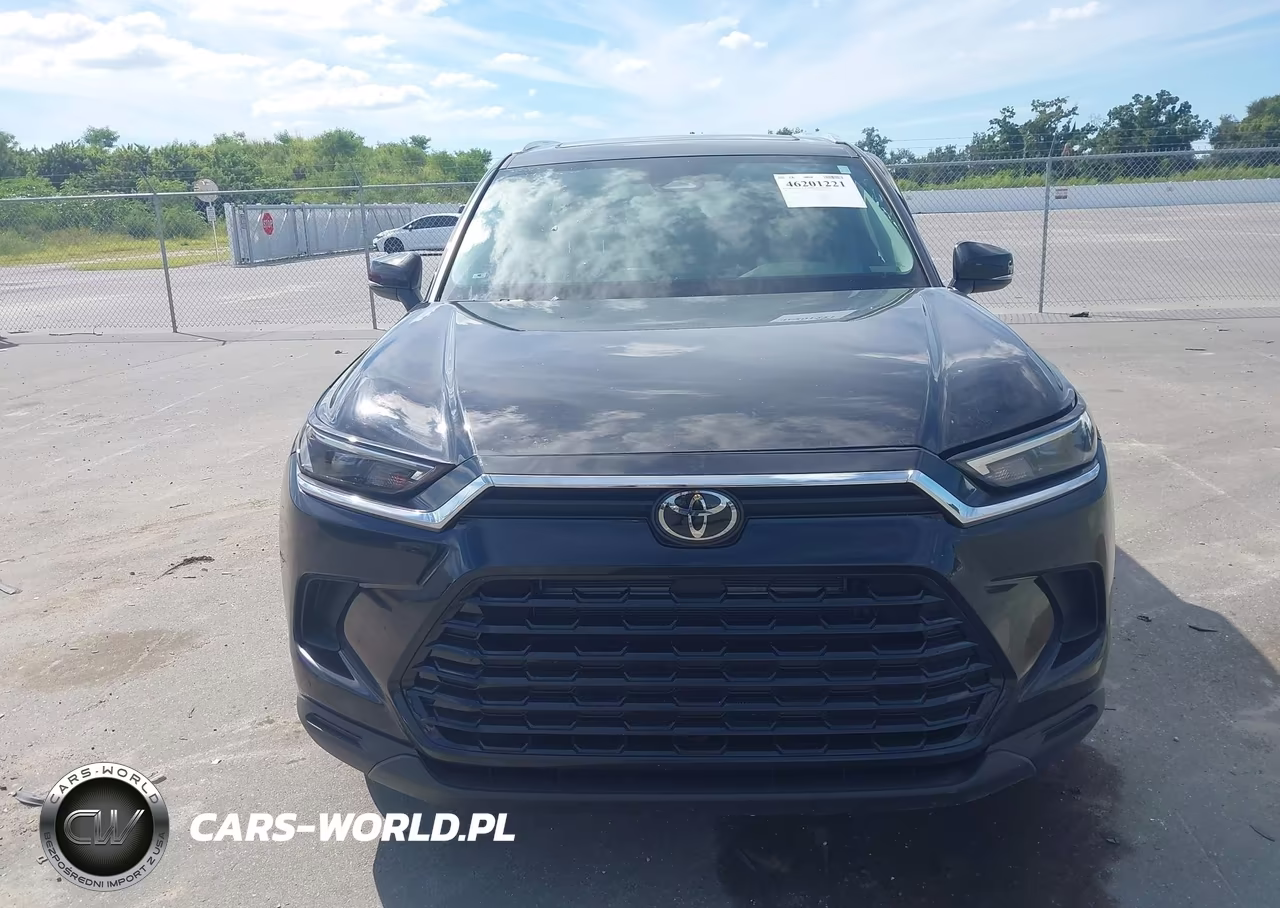 2025 Toyota Grand Highlander Hybrid Xle VIN:5TDABAA58SS002304 - 12