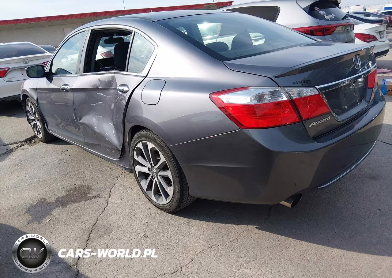 2015 Honda Accord Sport VIN:1HGCR2F52FA230581 - 3