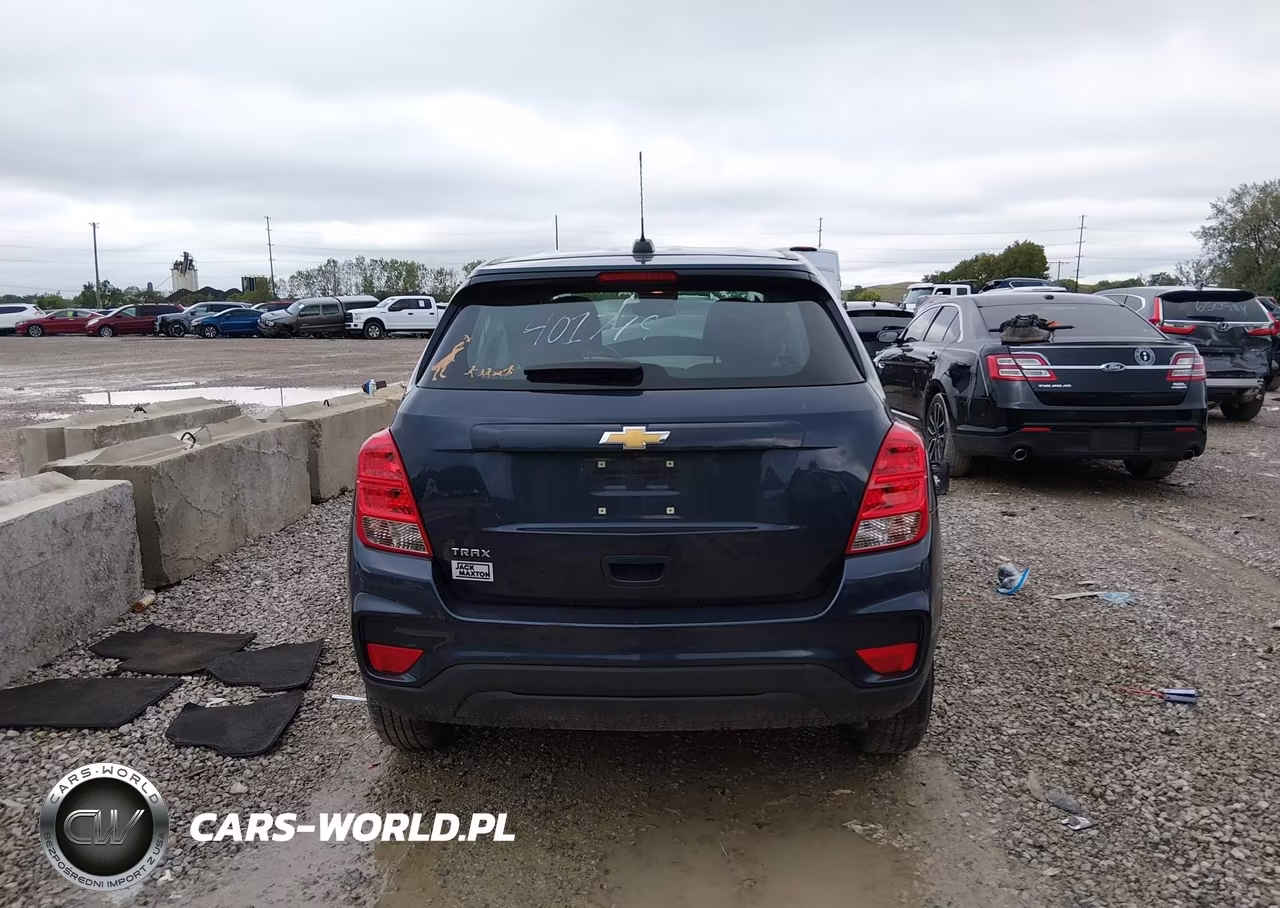 2018 Chevrolet Trax Ls VIN:3GNCJKSBXJL401779 - 16