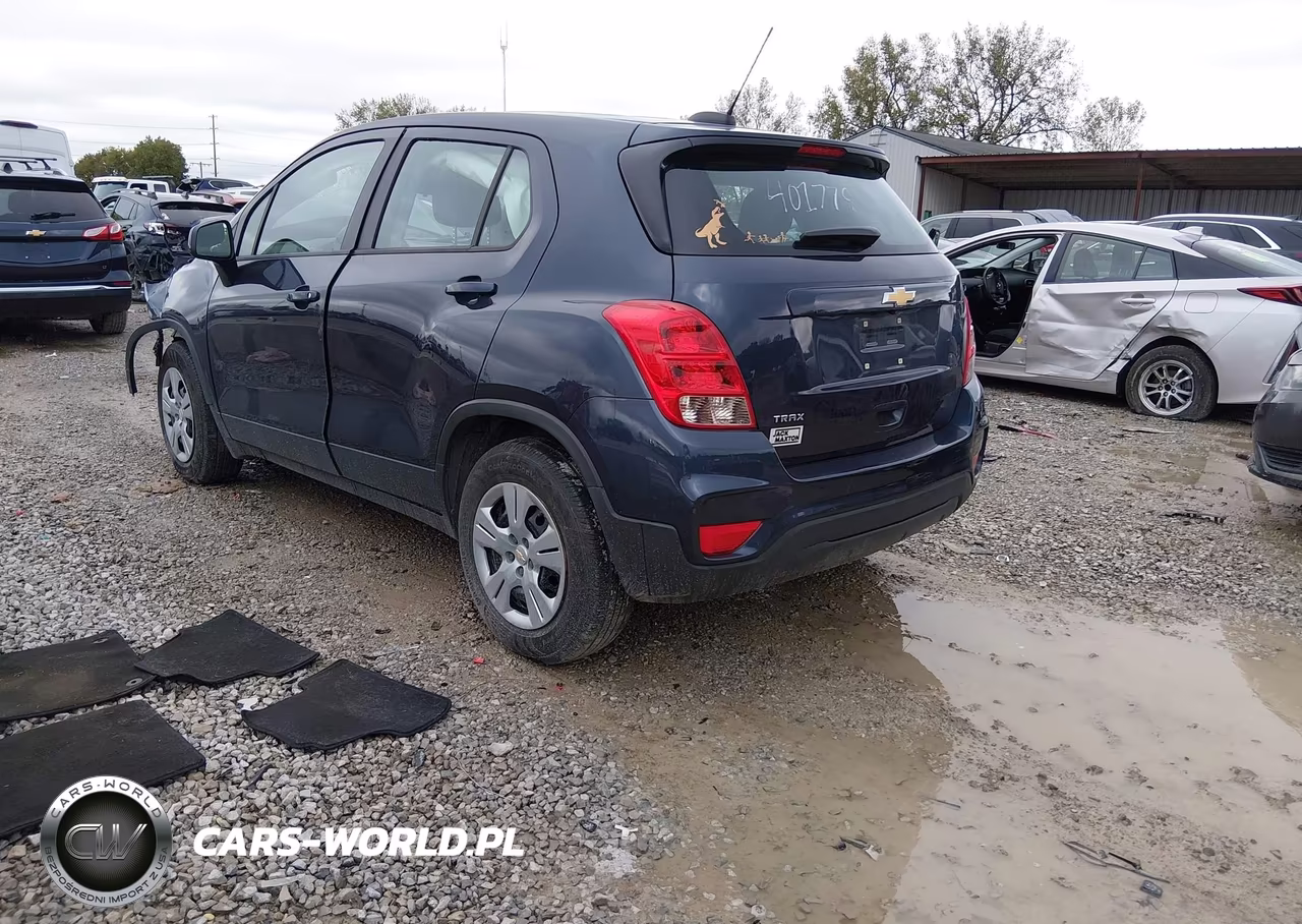 2018 Chevrolet Trax Ls VIN:3GNCJKSBXJL401779 - 3