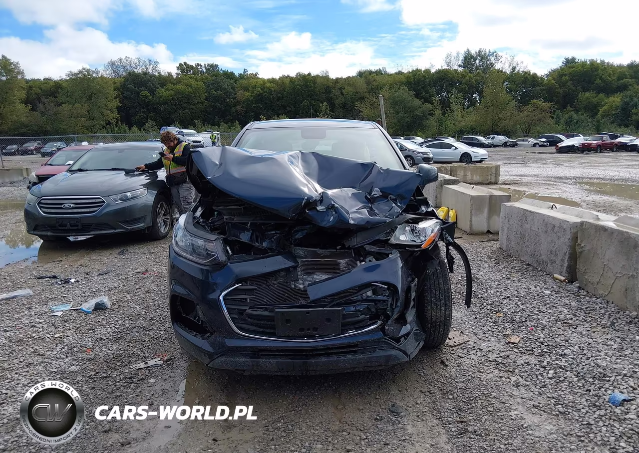 2018 Chevrolet Trax Ls VIN:3GNCJKSBXJL401779 - 6