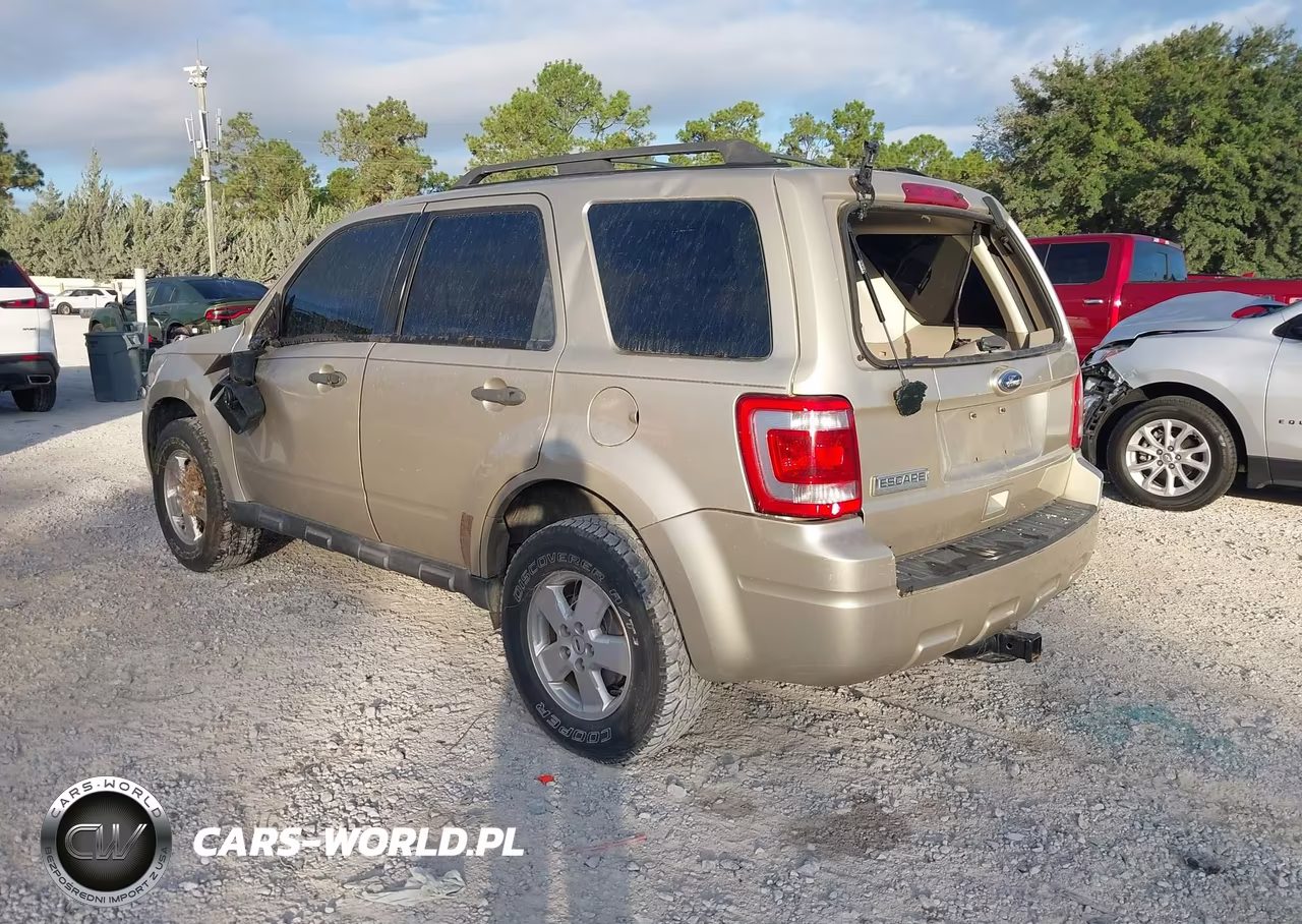 2012 Ford Escape Xls VIN:1FMCU0C73CKA62328 - 3