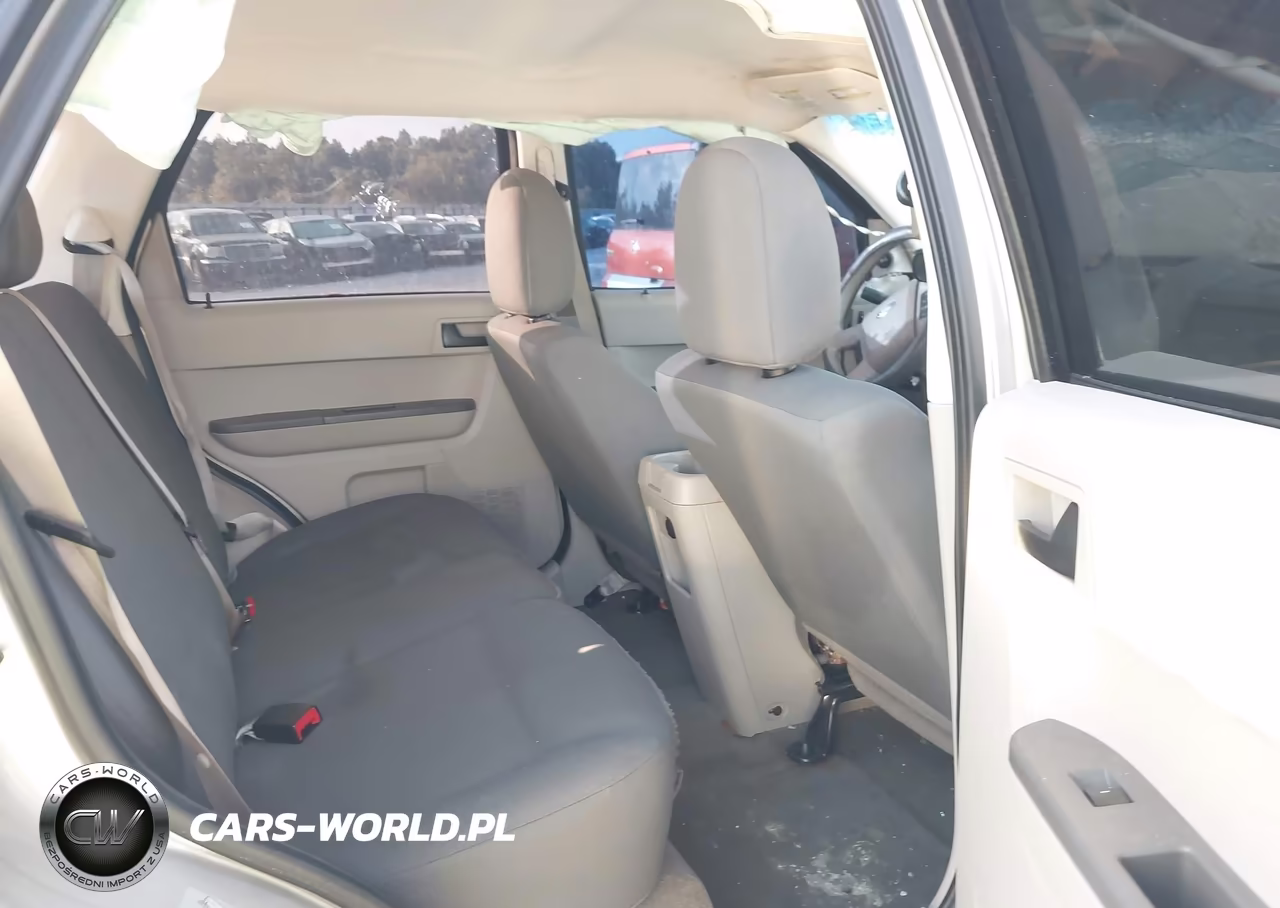 2012 Ford Escape Xls VIN:1FMCU0C73CKA62328 - 8